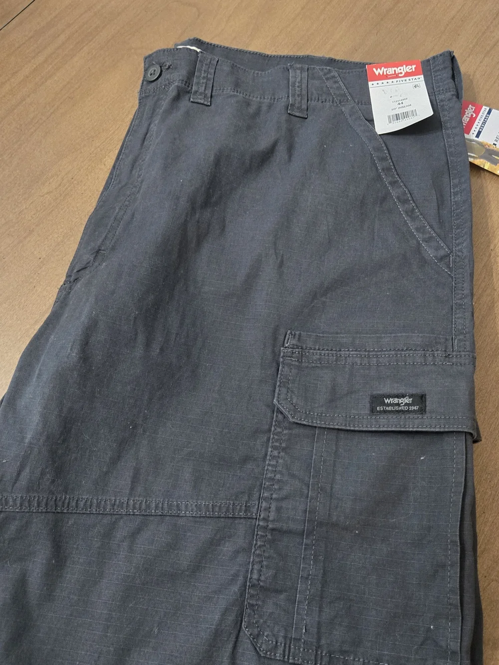 Wrangler Men's Cargo Shorts in Charcoal